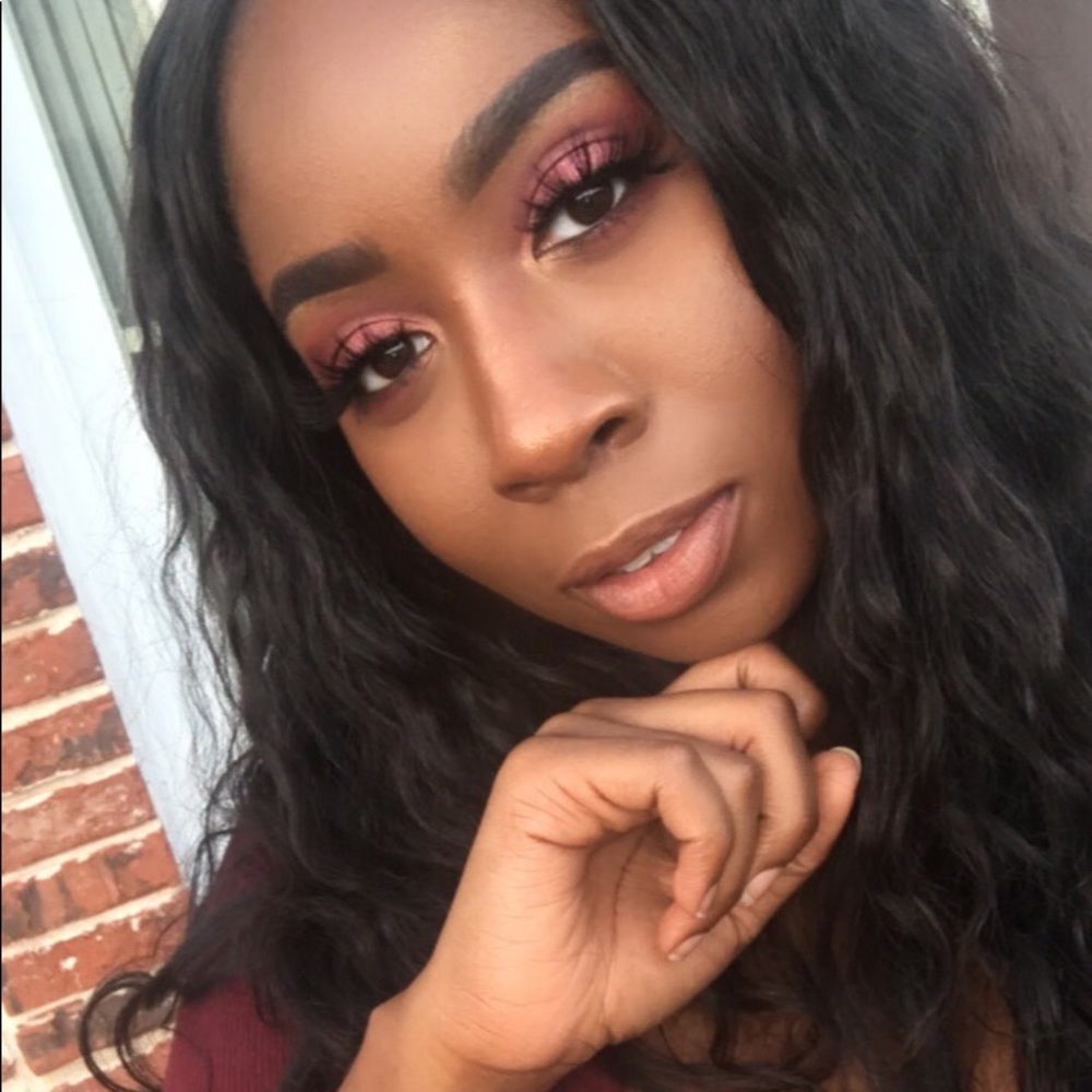 Meet your Posher, Stephanie